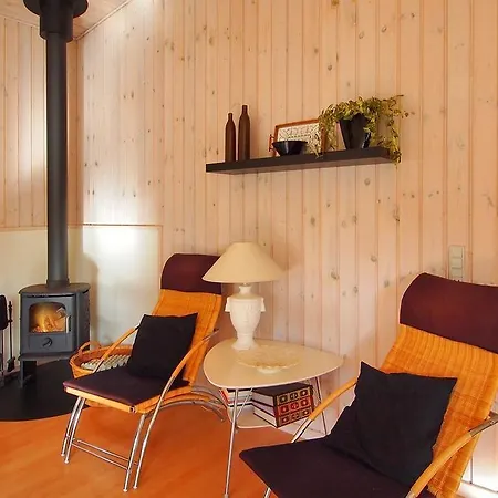 Holiday Askevej F- 250 Holiday home *